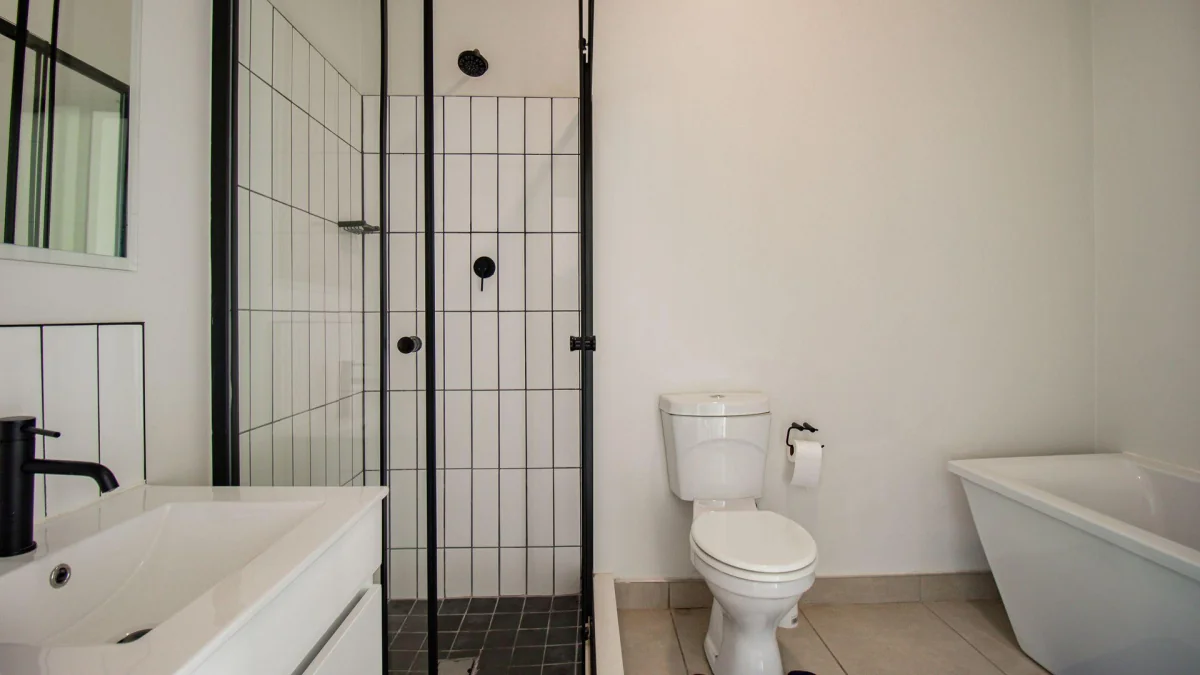 MODERN 3-BEDROOM HOME