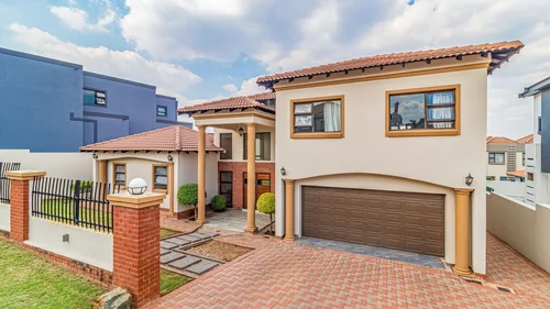Greenstone Hill, Edenvale