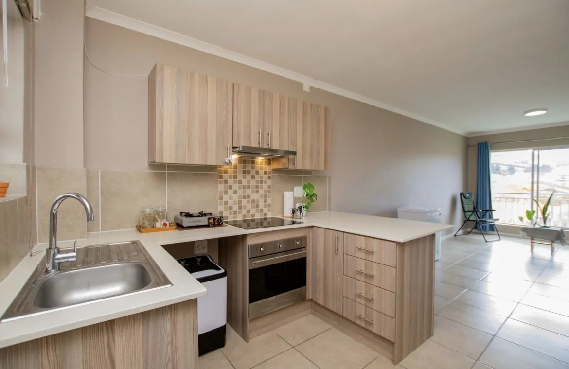 LIGHT-FILLED 2-BEDROOM APARTMENT WITH LOVELY VIEWS – NUUTGEVONDEN
