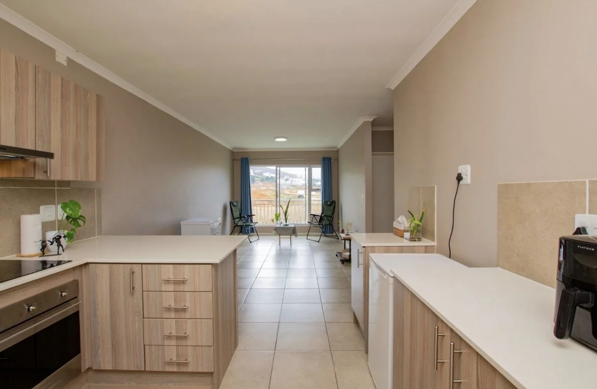 LIGHT-FILLED 2-BEDROOM APARTMENT WITH LOVELY VIEWS – NUUTGEVONDEN