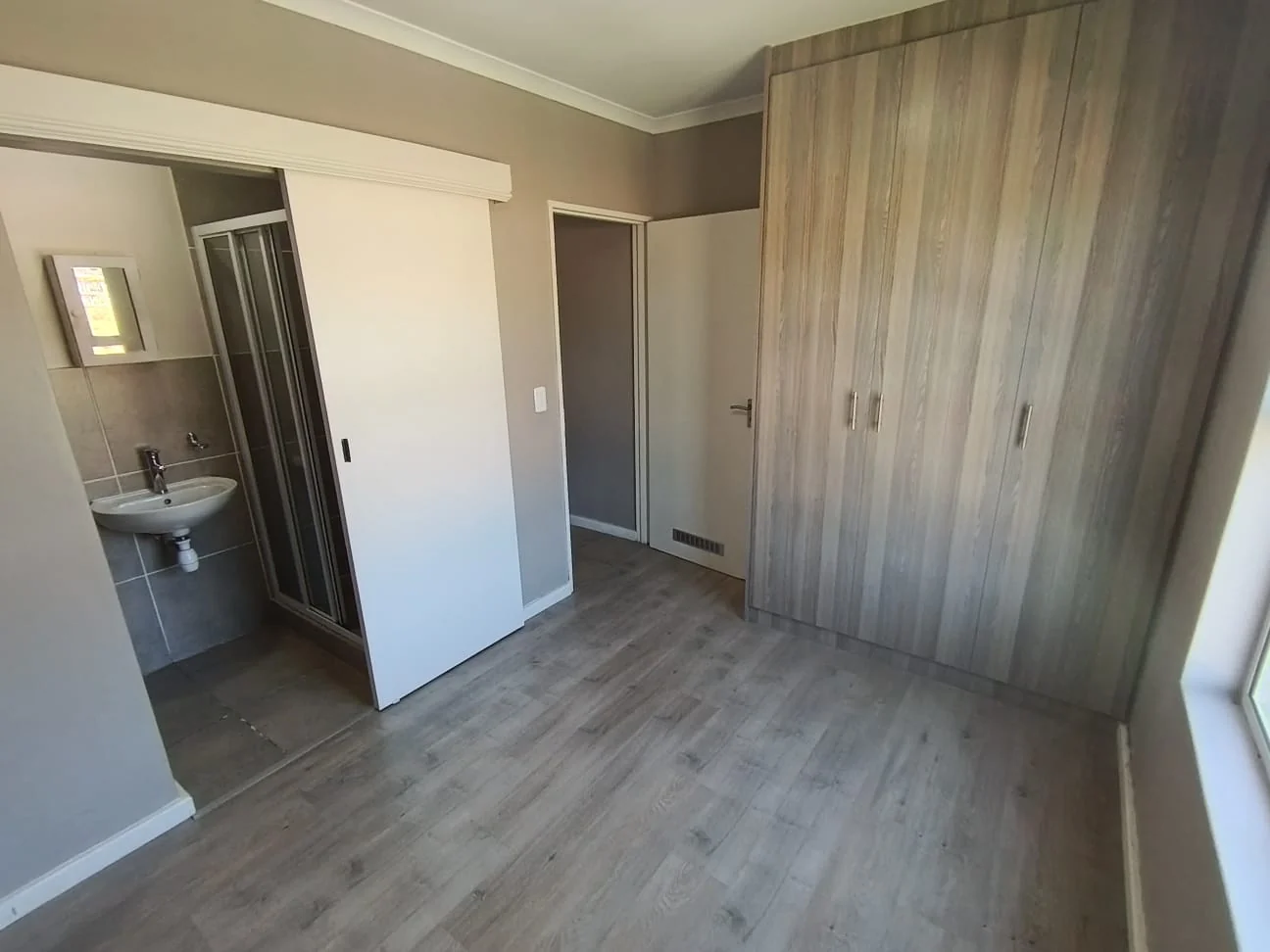 LIGHT-FILLED 2-BEDROOM APARTMENT WITH LOVELY VIEWS – NUUTGEVONDEN