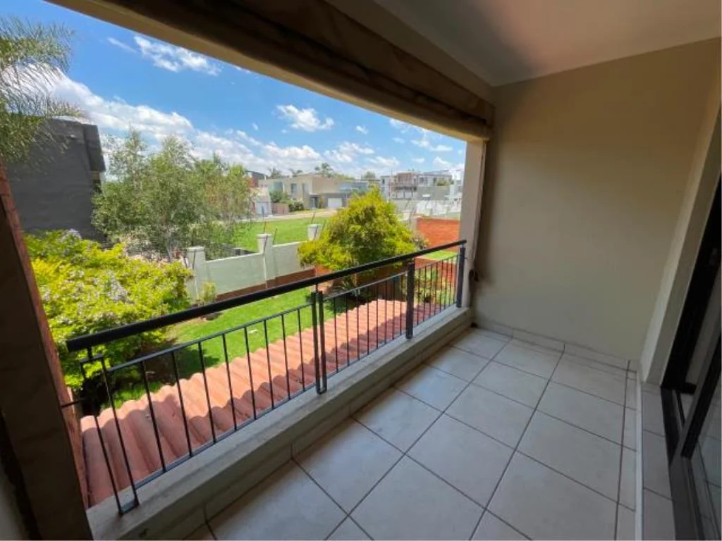 YOUR PERFECT STARTER HOME – MOVE-IN READY & PET FRIENDLY!