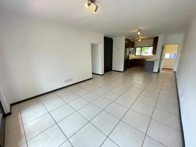 YOUR PERFECT STARTER HOME – MOVE-IN READY & PET FRIENDLY!