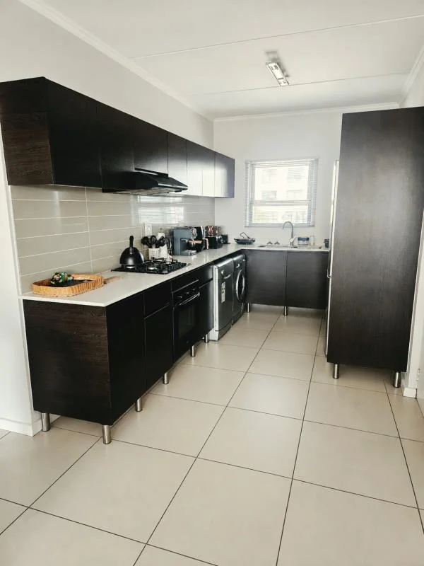 2-BEDROOM, 2-BATHROOM PET-FRIENDLY HOME