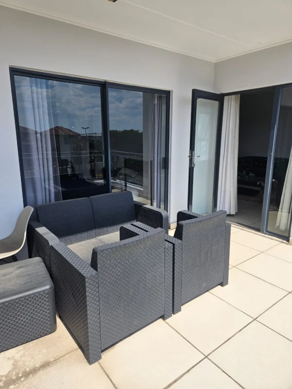 2-BEDROOM, 2-BATHROOM PET-FRIENDLY HOME