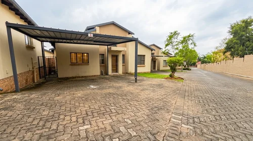 Amorosa, Roodepoort