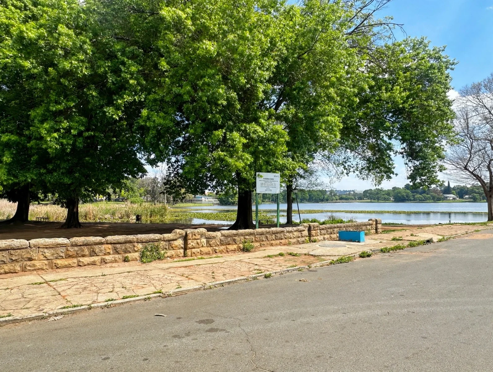 2 Bedroom apartment in Florida Lake for Sale
