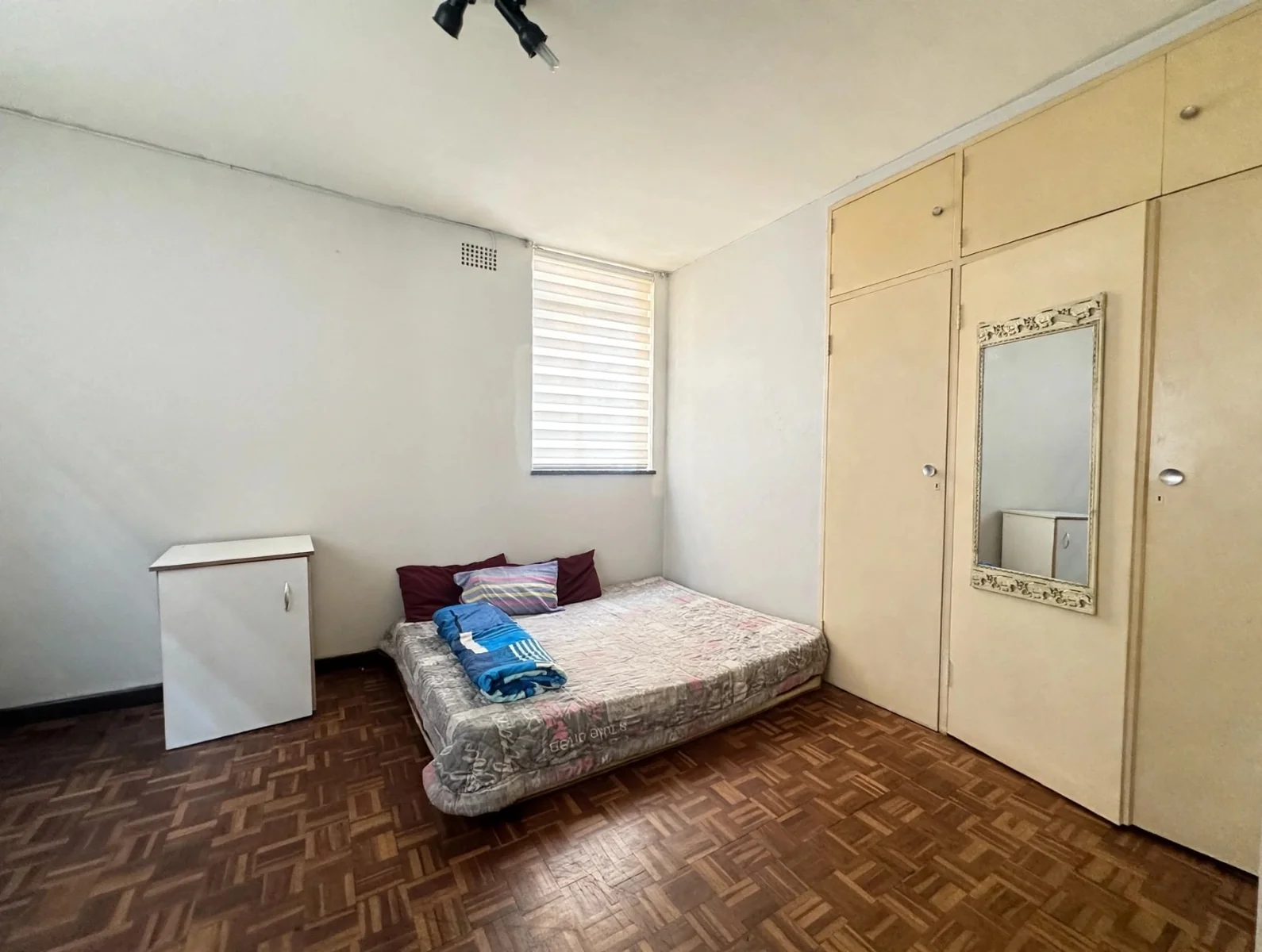 2 Bedroom apartment in Florida Lake for Sale