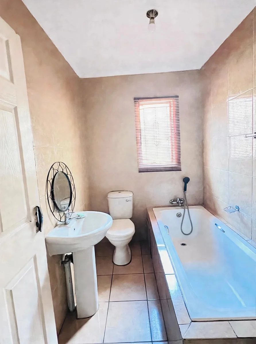 Your Next Chapter Begins Here: A Secure Family Haven in Clayville - R1,200,000