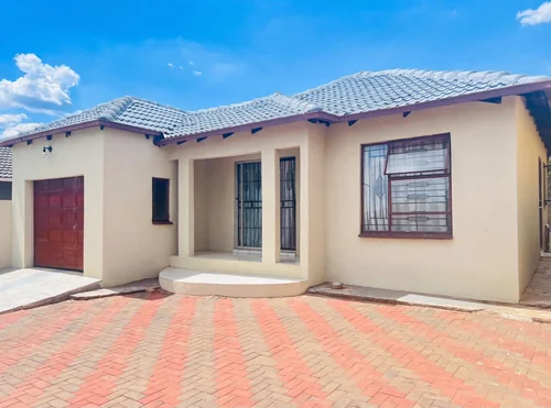Clayville, Kempton Park