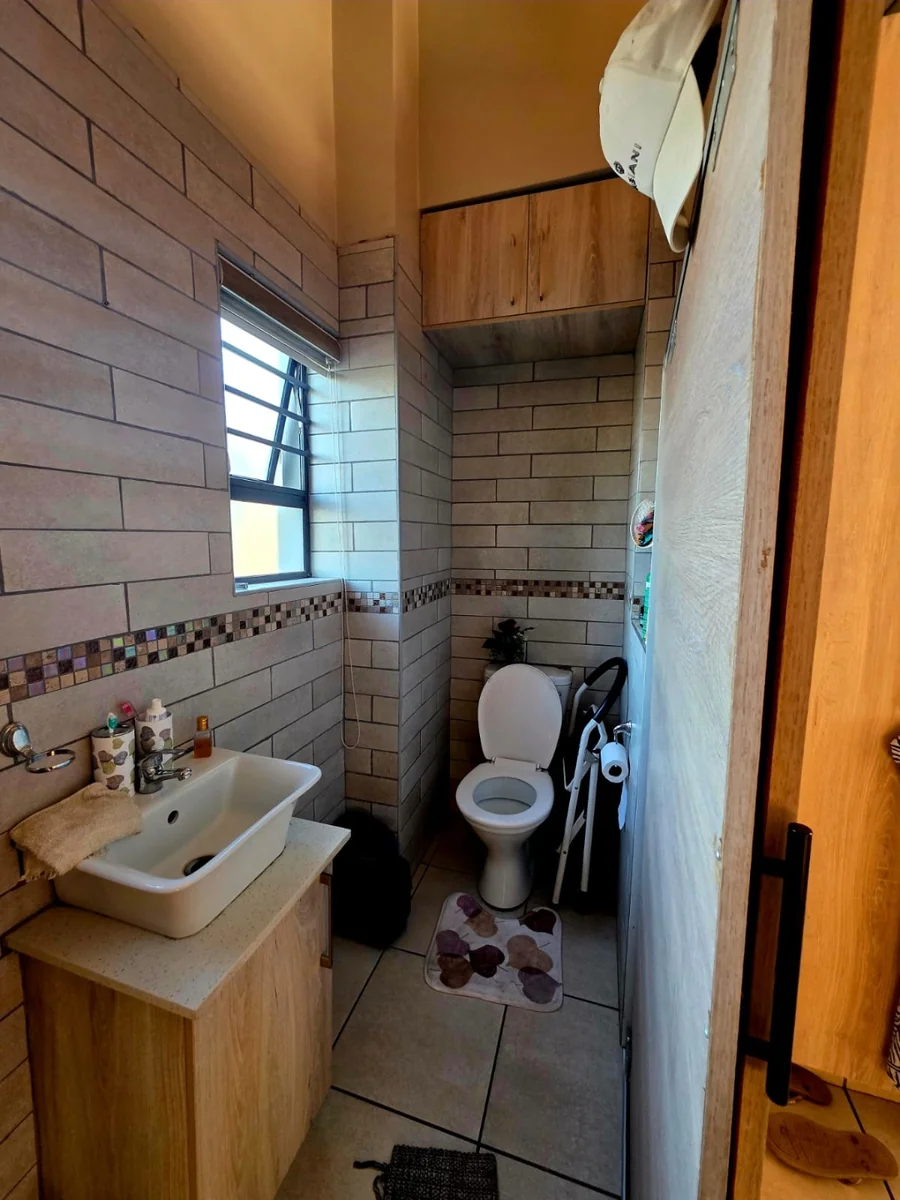 House for Sale in Waterkloof