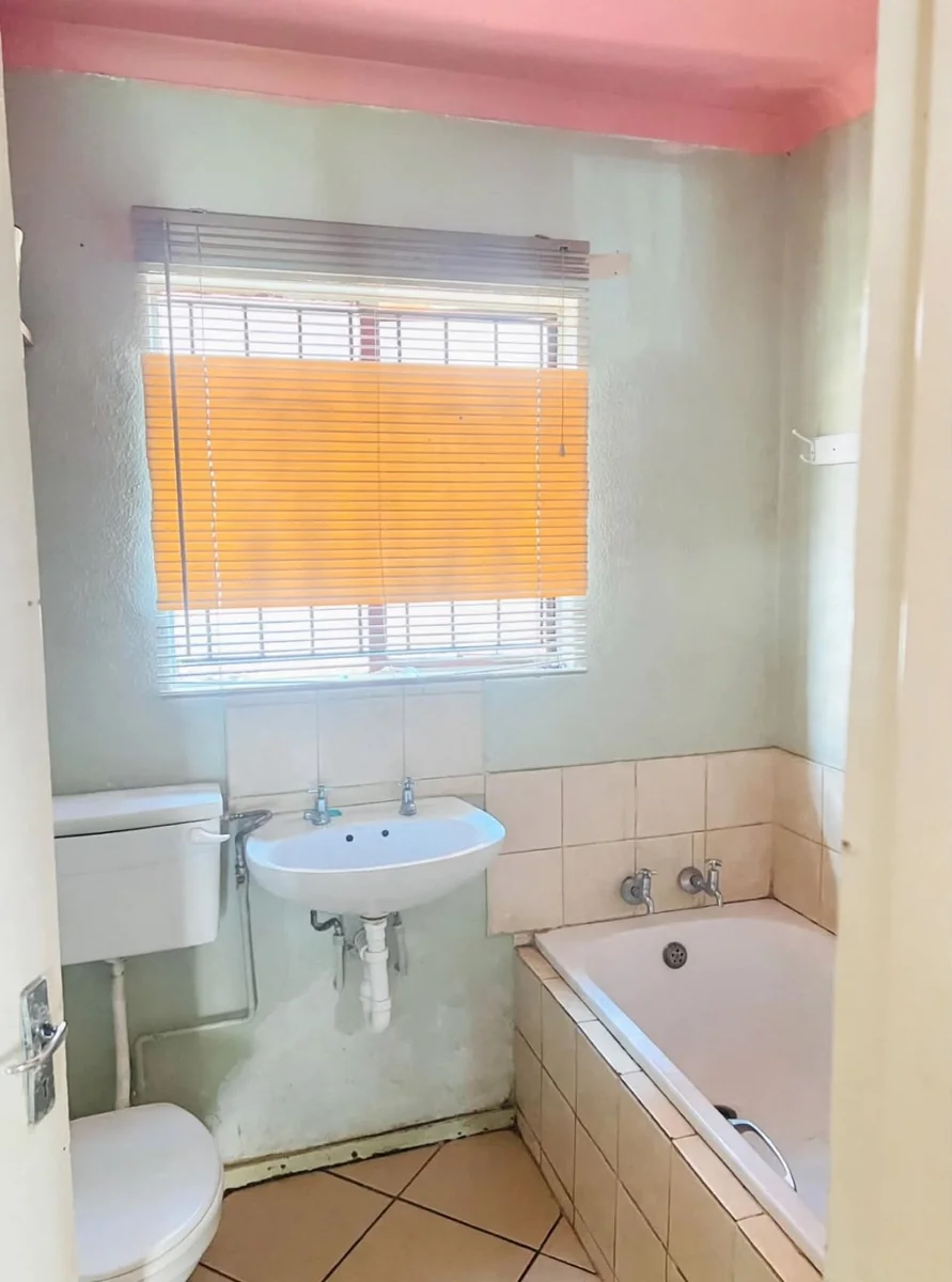 2-Bedroom House for Sale in Clivia Gardens, Clayville – Secure Complex Living
