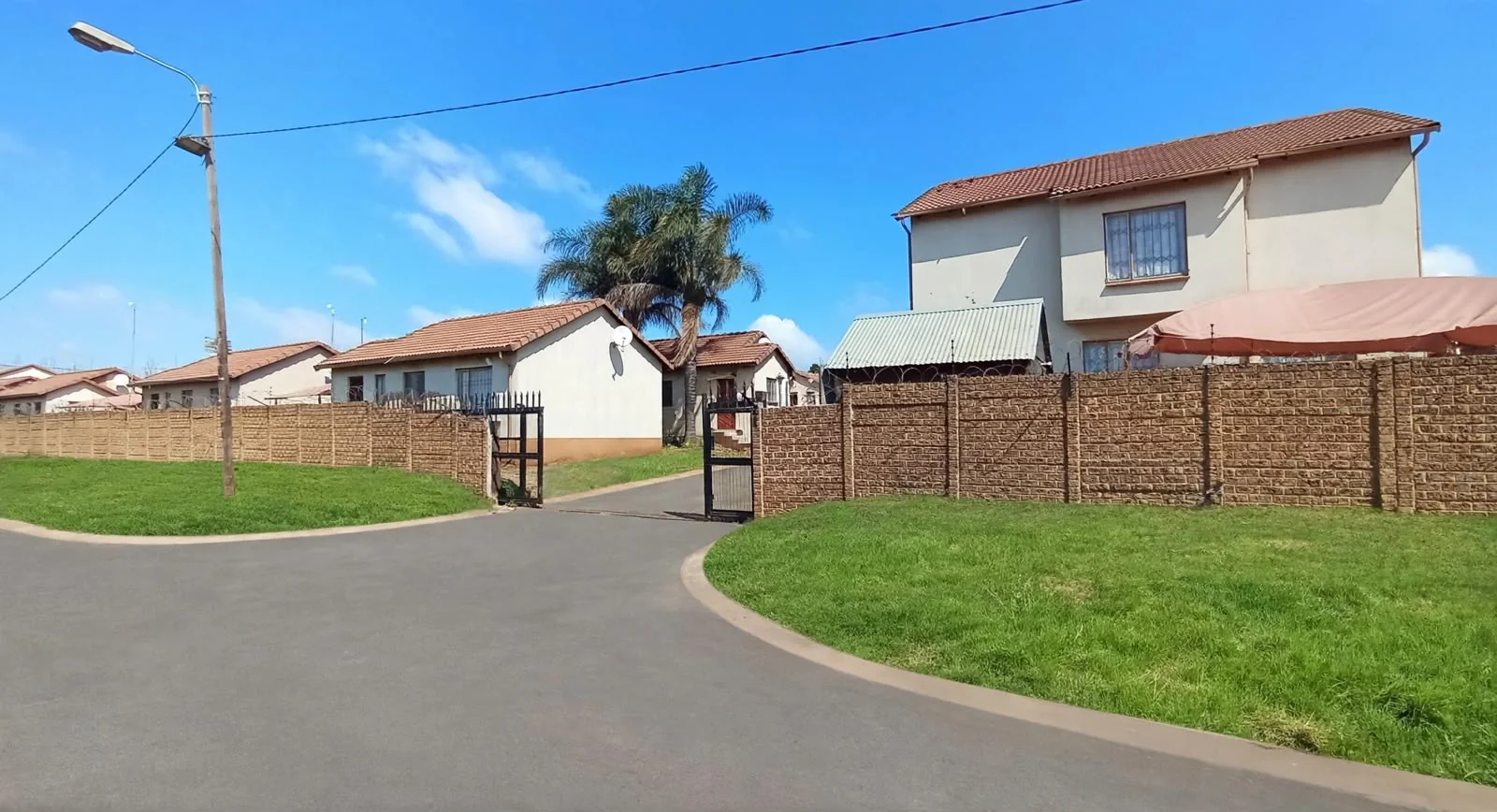 2-Bedroom House for Sale in Clivia Gardens, Clayville – Secure Complex Living