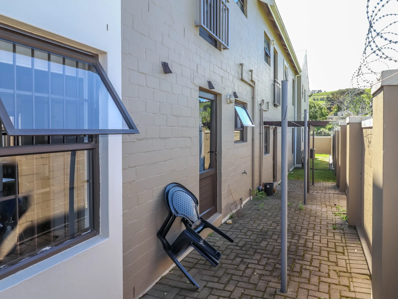 Charming 2 bedroom apartment for sale in Klein Welgevonden