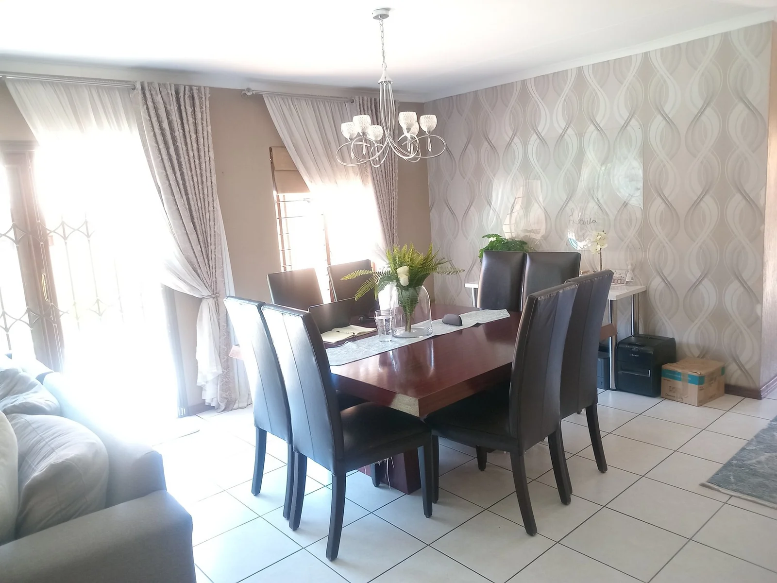 A lovely 3 bed 2 bath house in Erand Gardens, Midrand
