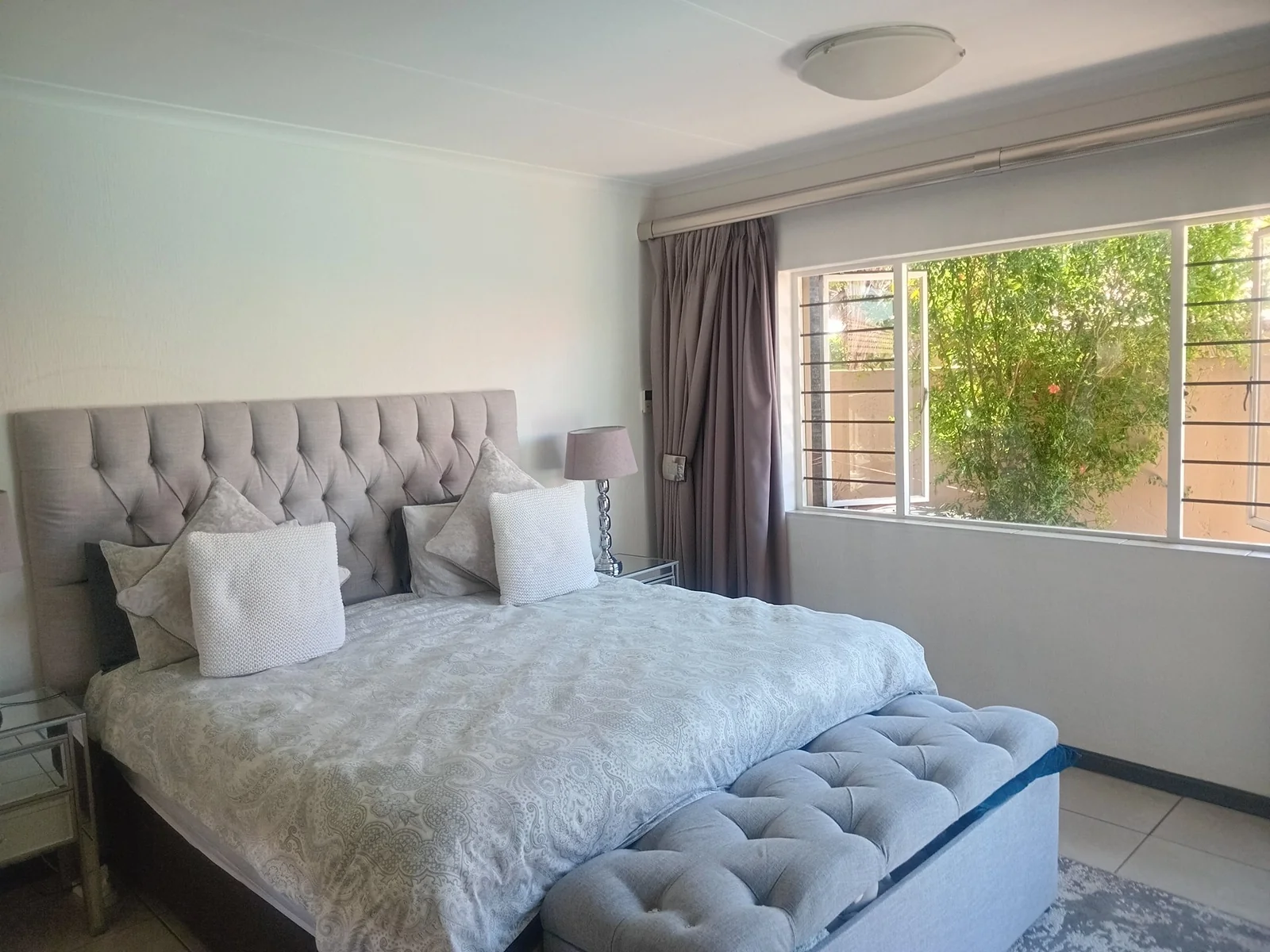 A lovely 3 bed 2 bath house in Erand Gardens, Midrand