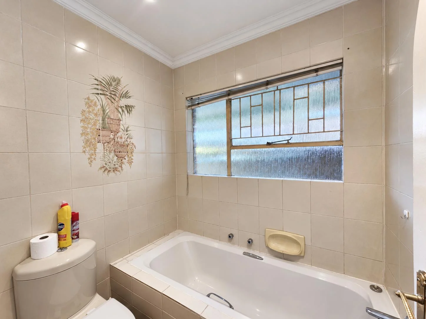 Space, Security & Timeless Charm - A Northvilla Gem!