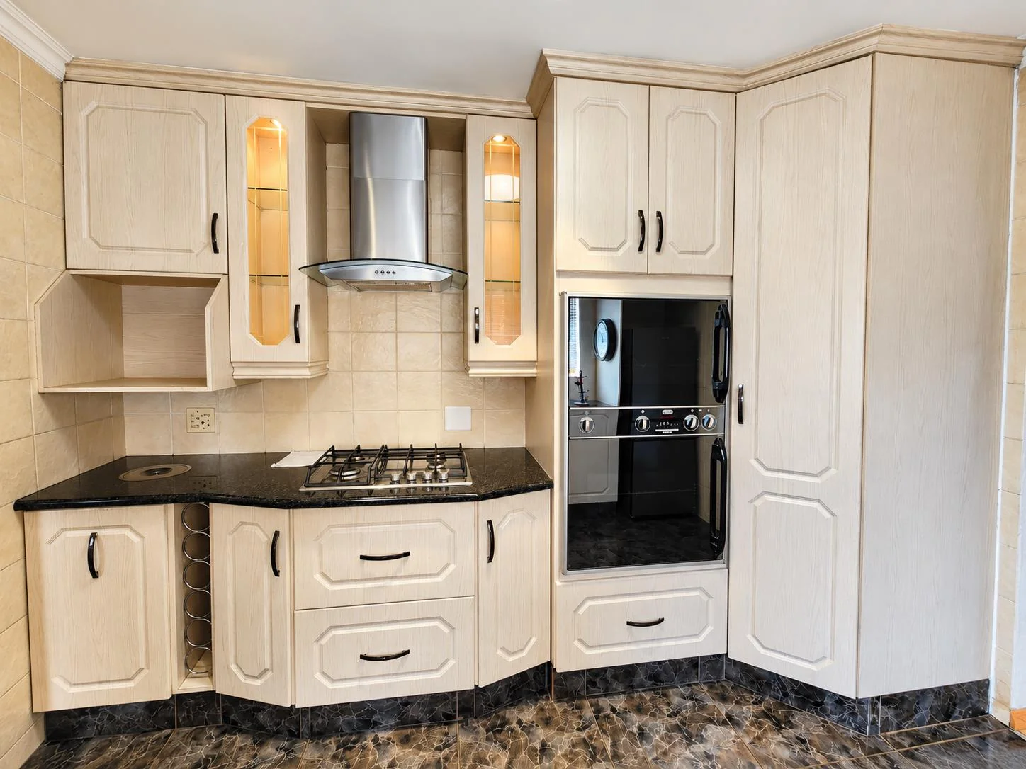 Space, Security & Timeless Charm - A Northvilla Gem!