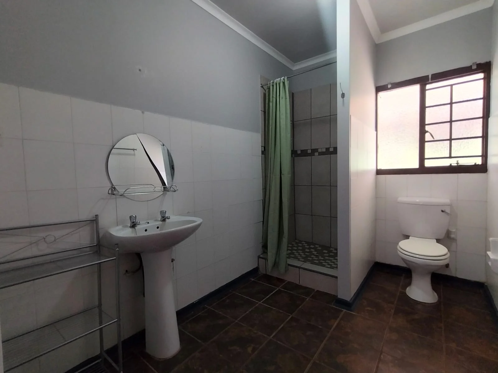 3 Bedroom House To Rent