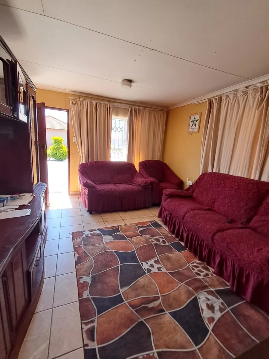 3 Bedroom house for Sale in Waterkloof