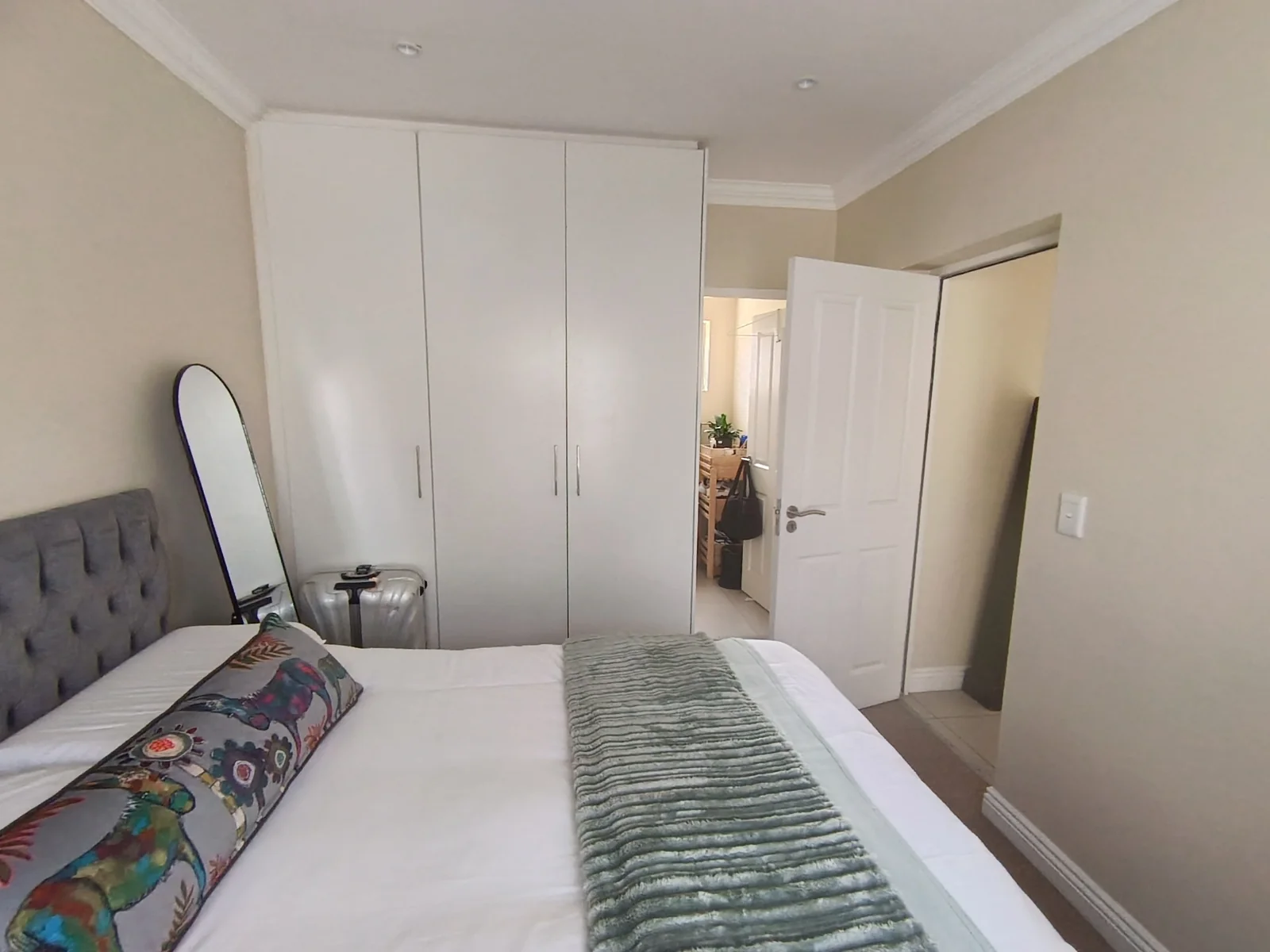 MODERN 3-BEDROOM HOME IN NOOITGEDACHT VILLAGE