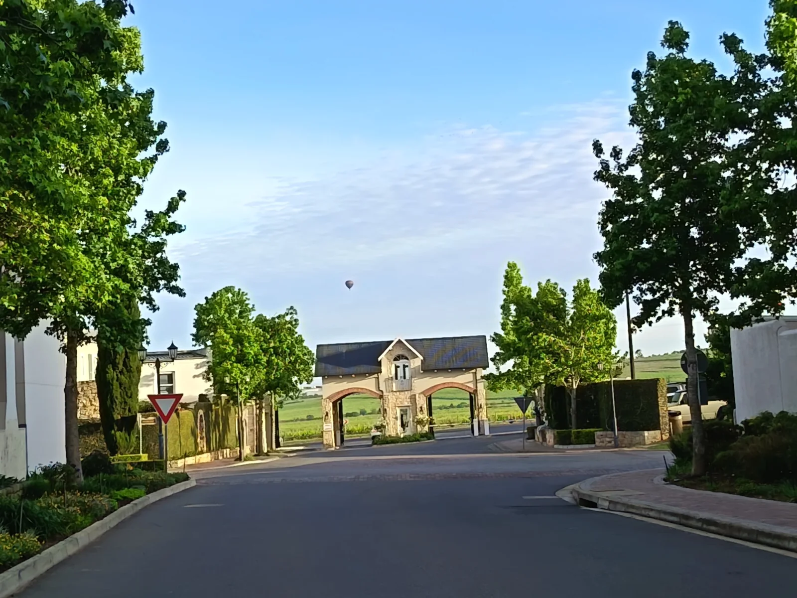 MODERN 3-BEDROOM HOME IN NOOITGEDACHT VILLAGE