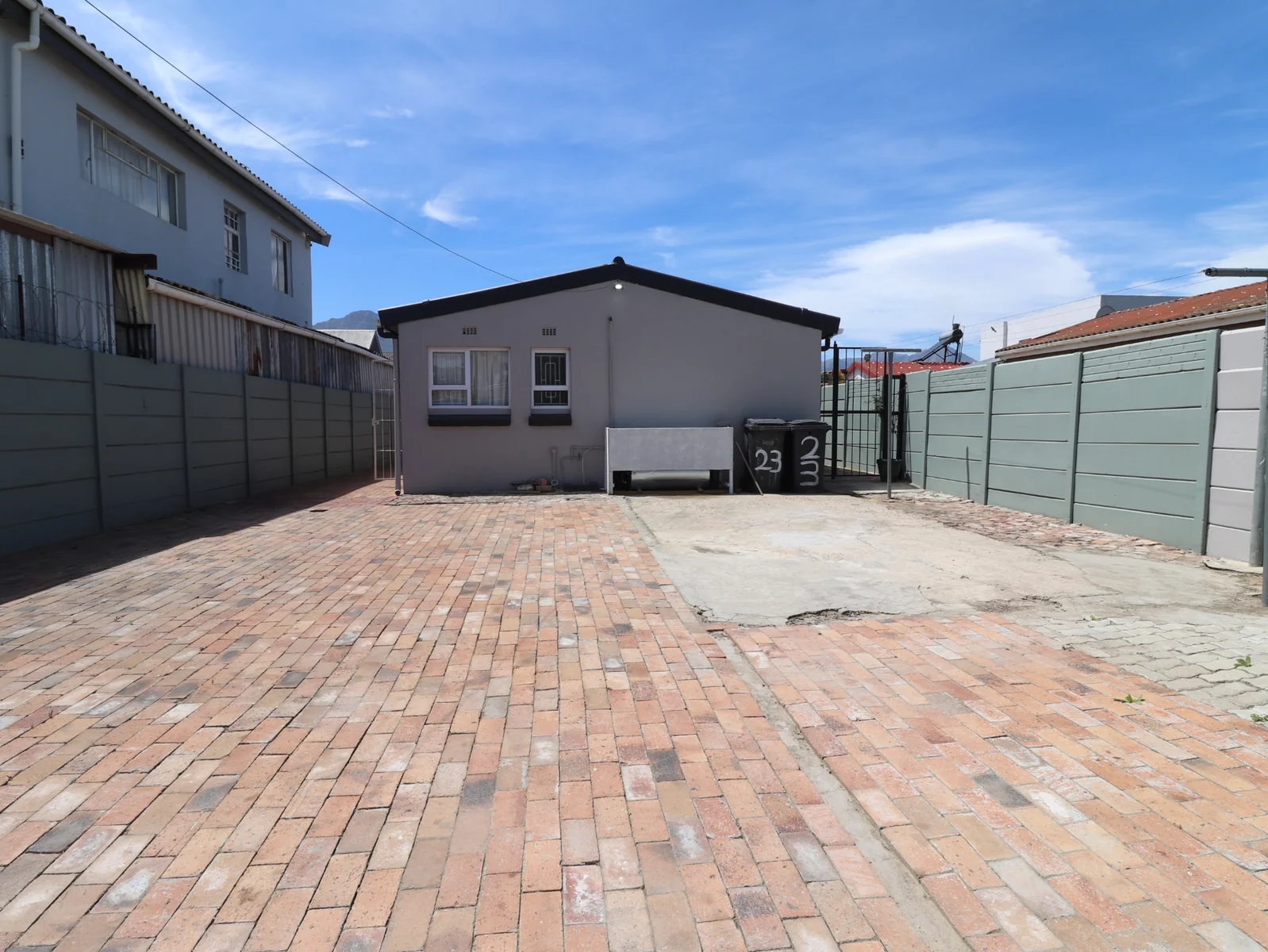 Compact 2-Bedroom Home, Open Parking and Yard