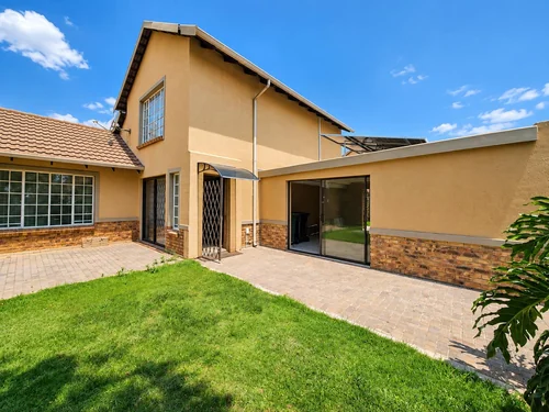 Pomona, Kempton Park