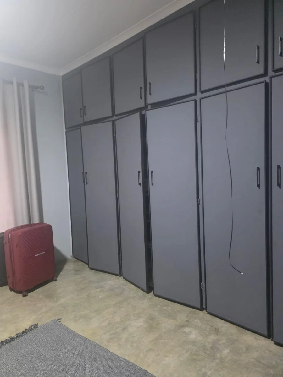 Spacious 4 bedroom house For Sale in Cashan