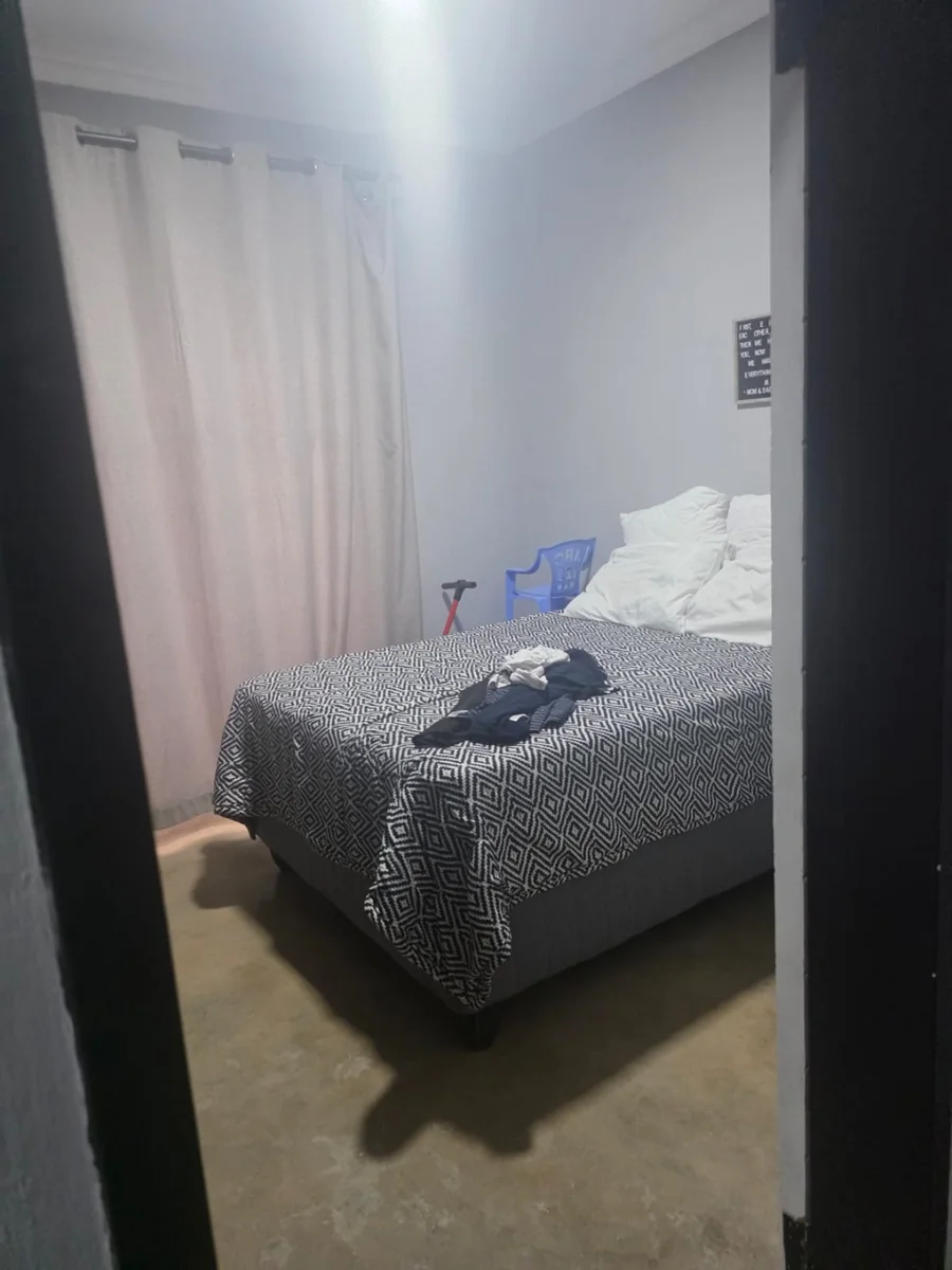 Spacious 4 bedroom house For Sale in Cashan