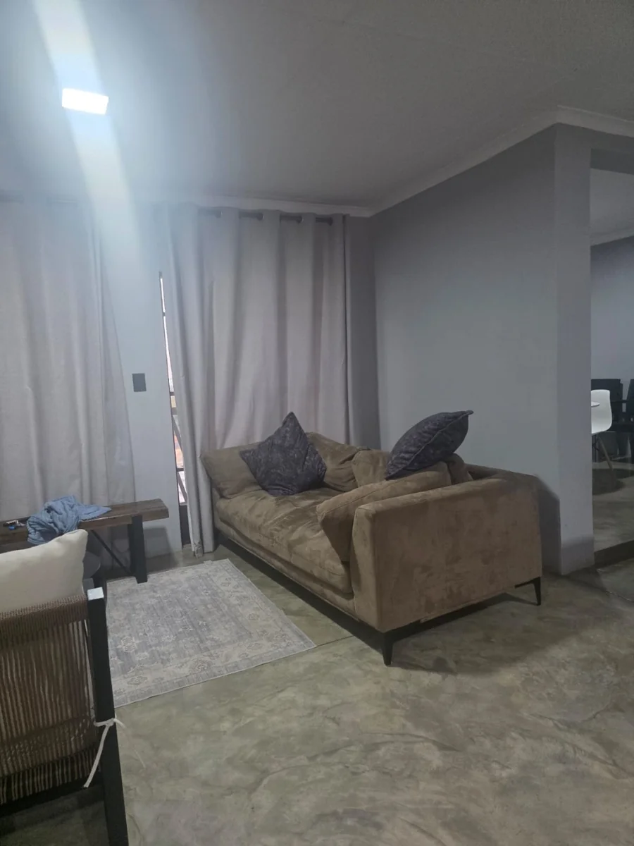 Spacious 4 bedroom house For Sale in Cashan