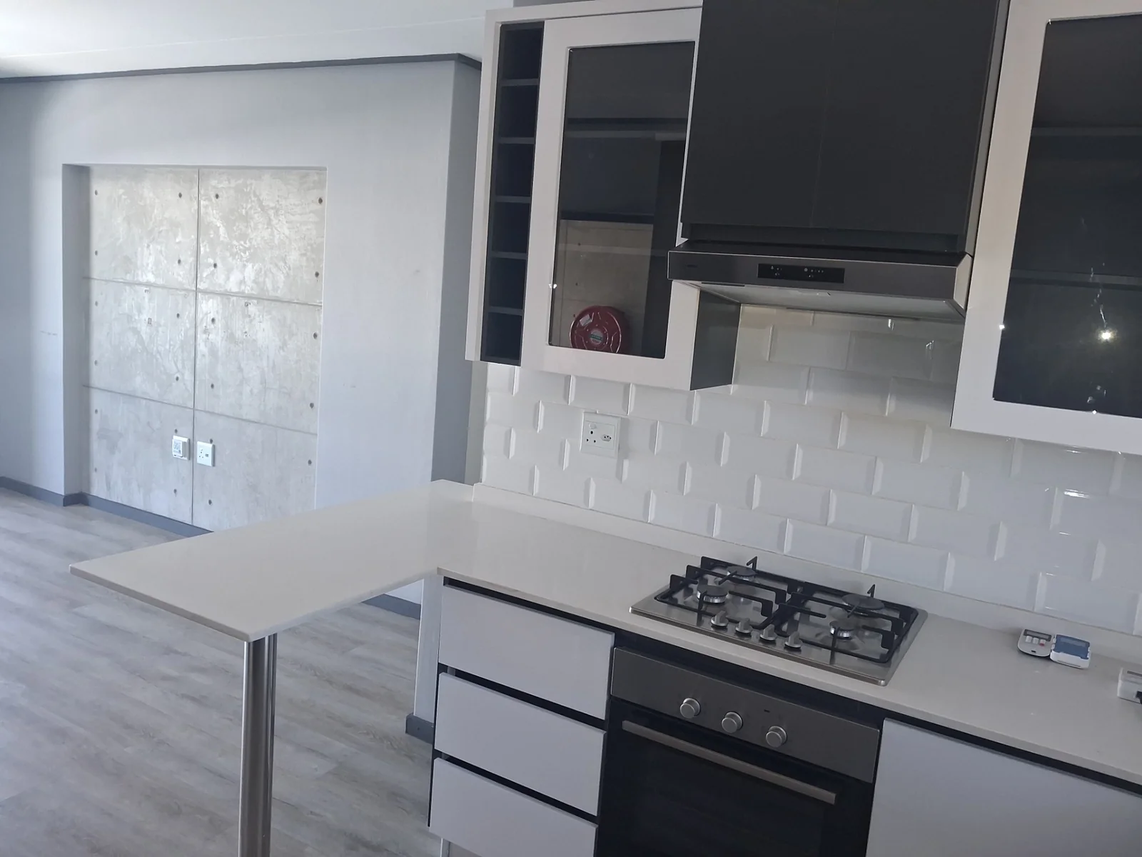 STUNNING BRAND NEW MODERN APARTMENT 4 SALE IN MONTANA!!!!!