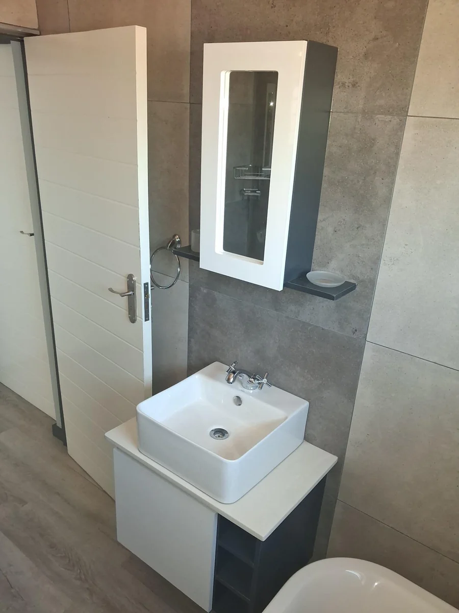 STUNNING BRAND NEW MODERN APARTMENT 4 SALE IN MONTANA!!!!!