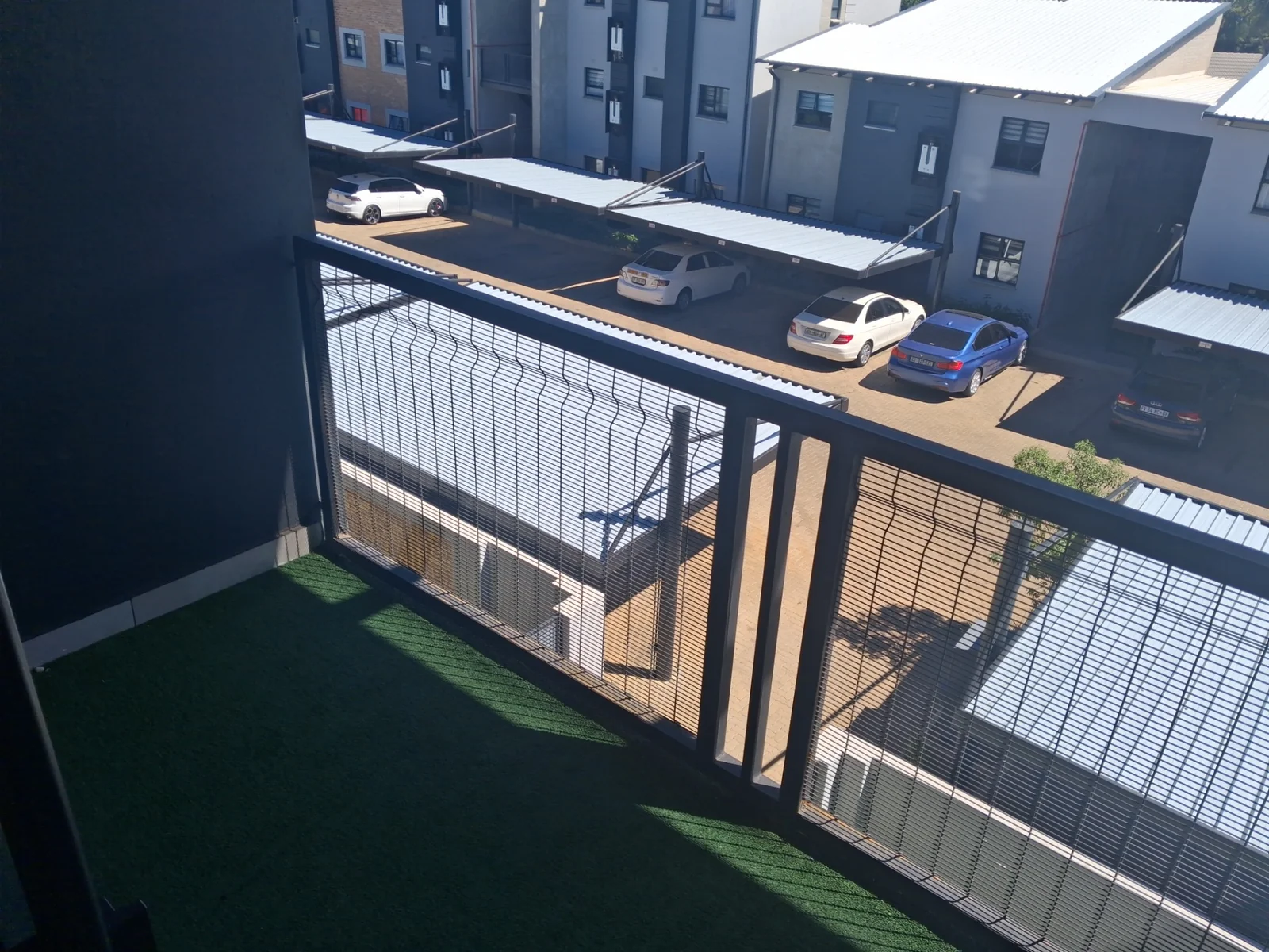 STUNNING BRAND NEW MODERN APARTMENT 4 SALE IN MONTANA!!!!!