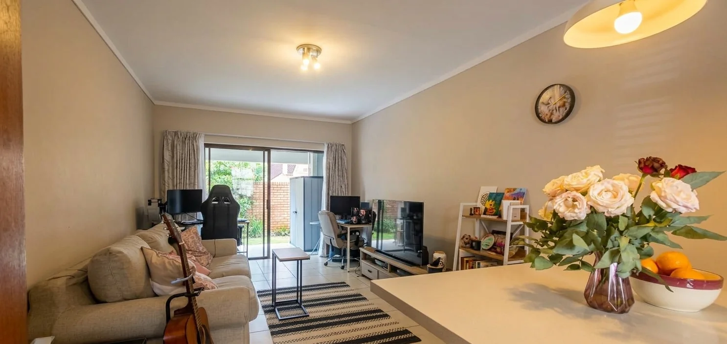 Charming & Modern 1 bed,1 bath Garden Apartment in a Secure Nature Reserve Estate