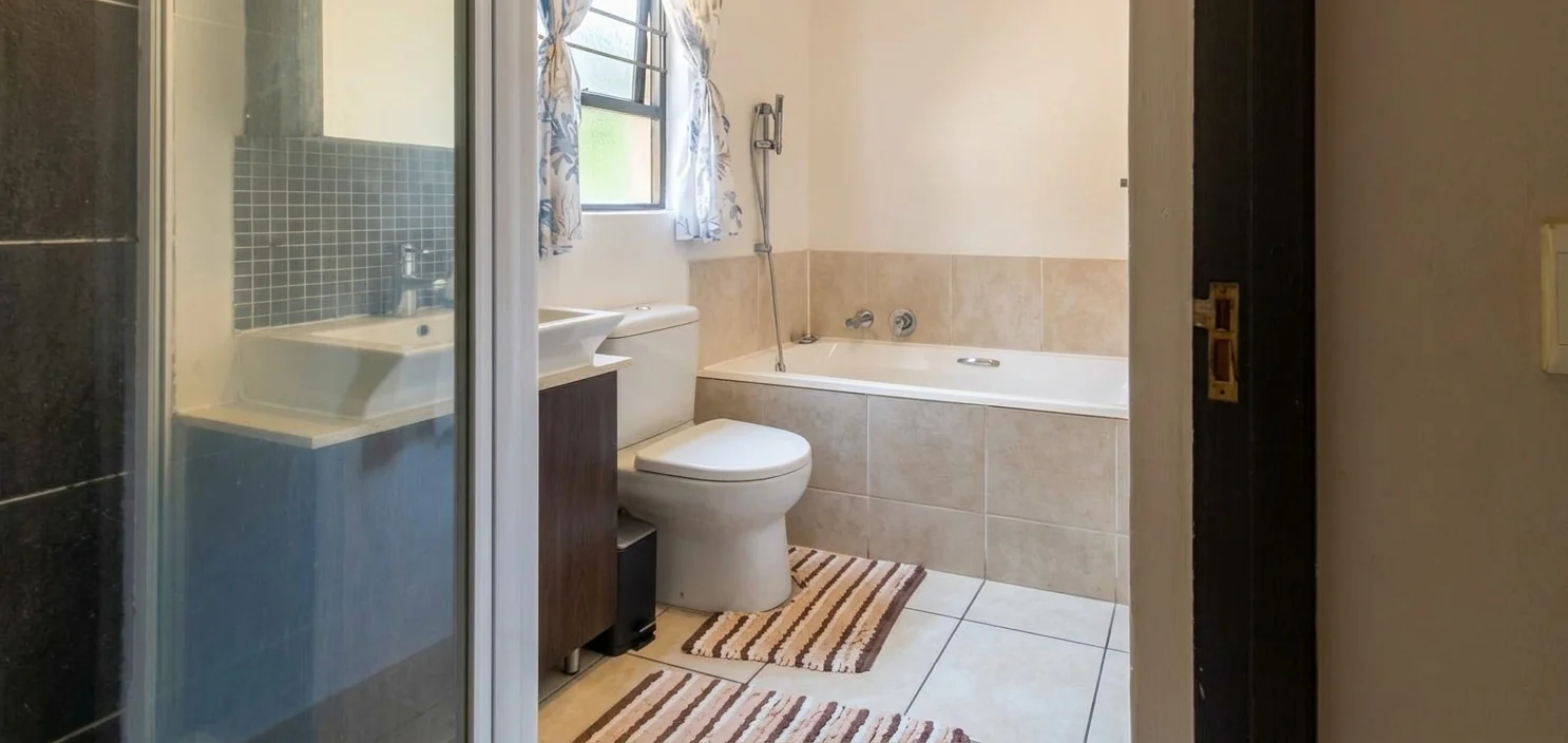 Charming & Modern 1 bed,1 bath Garden Apartment in a Secure Nature Reserve Estate