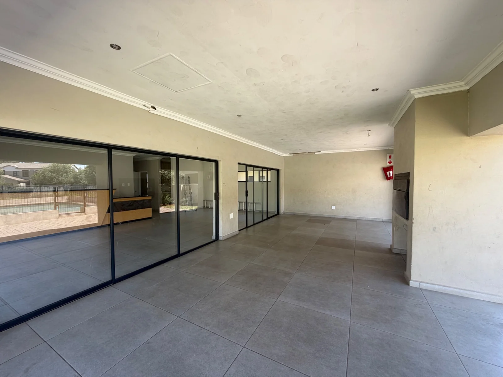 MODERN AND SECURE ....... INSIDE A SECURITY ESTATE!