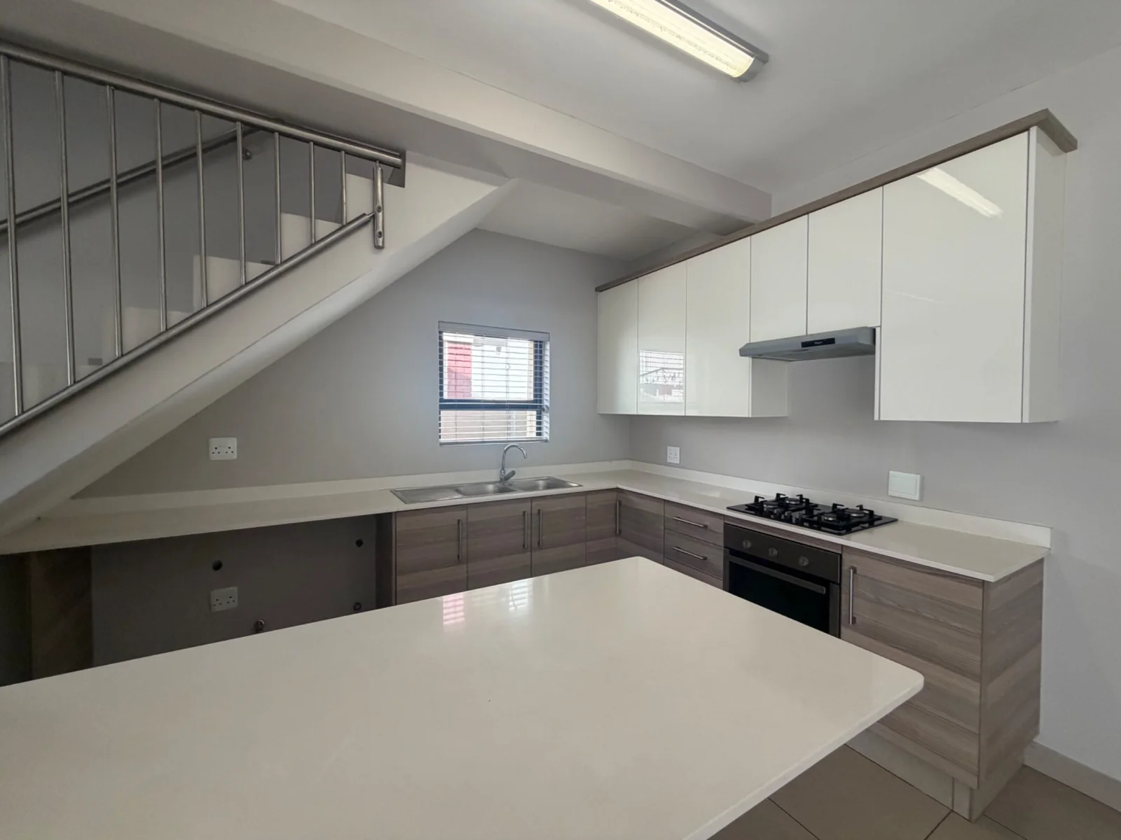MODERN AND SECURE ....... INSIDE A SECURITY ESTATE!