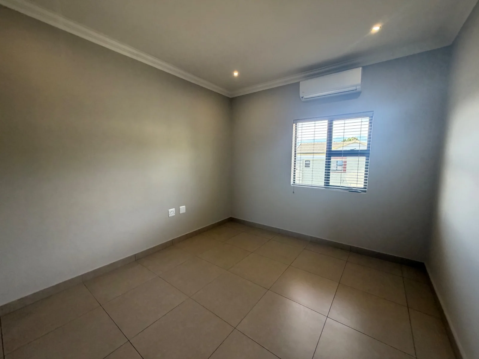 MODERN AND SECURE ....... INSIDE A SECURITY ESTATE!