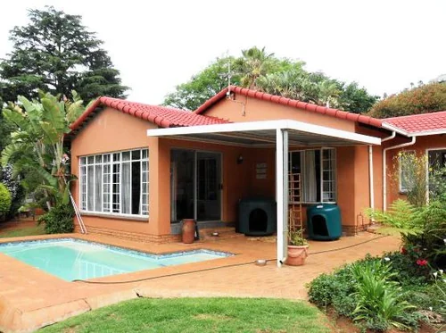 Allen's Nek, Roodepoort